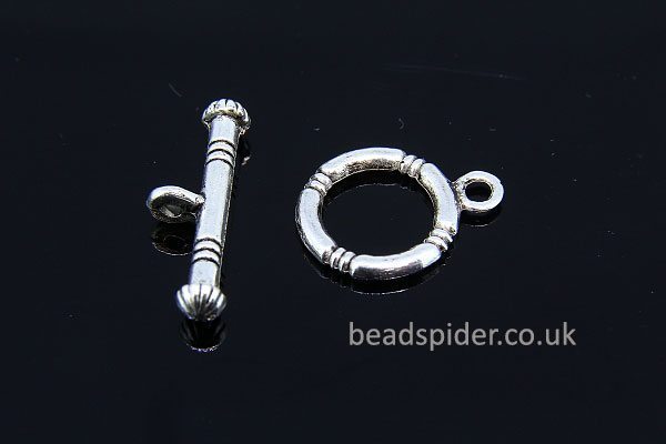 Ribbed Toggle Clasp