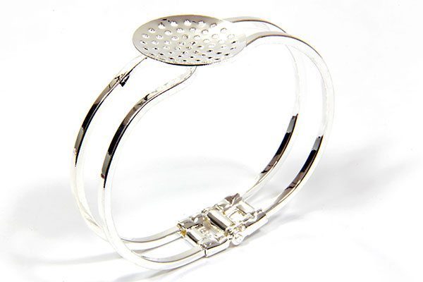 Bangle With Shower