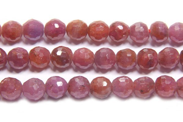 Natural Ruby Facetted Gemstone