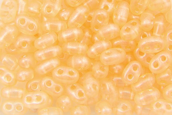 Opaque Cream Preciosa Twin Beads