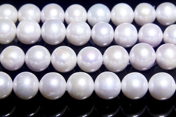 AAA Grade Natural Silver Freshwater Pearls