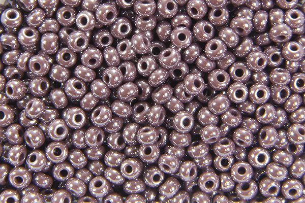Opaque Sfinx Light Aubergine Preciosa Seed Beads