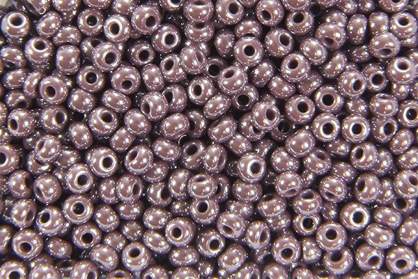 Opaque Sfinx Light Aubergine Preciosa Seed Beads