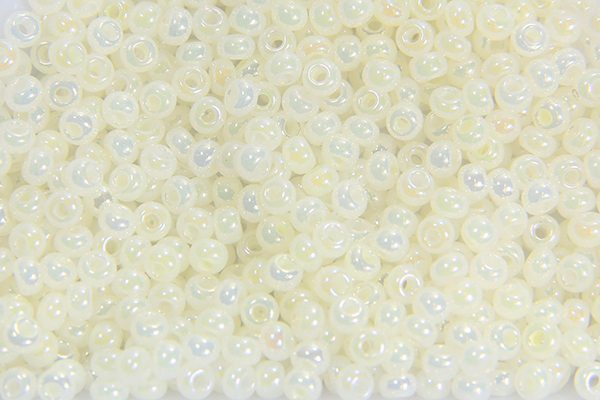 Pale Cream Rainbow Preciosa Seed Beads