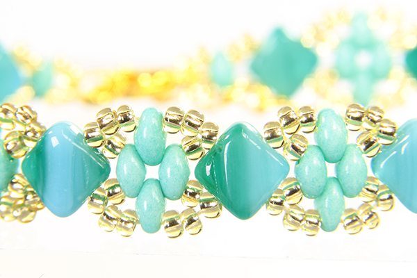 Two's Company Bracelet, Turquoise - Makes 2
