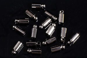 4mm Black Glue In End Caps 16pcs