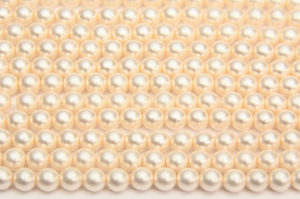 6mm Shell Frosted Preciosa Glass Pearl Beads