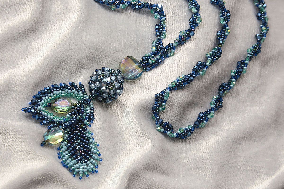 Peacock_Ivy Necklace