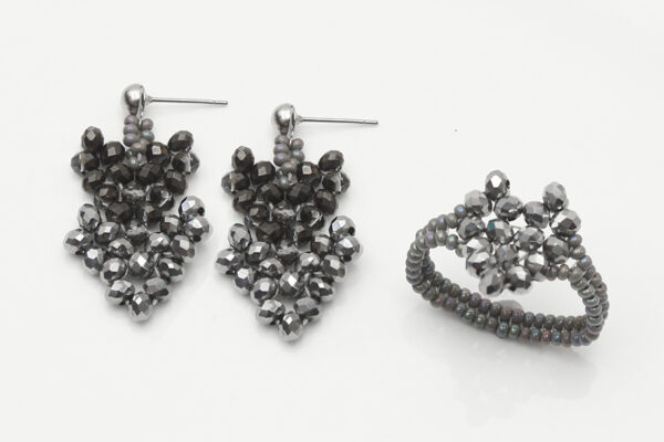 Moondance Heart to Heart Crystal Jewellery Making Kit - Image 3