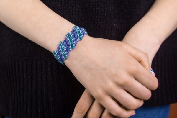 Ocean Spray Crystal Rhythm Bracelet Kit - Image 3
