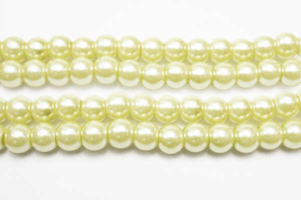 Light Pistachio Glass Pearl