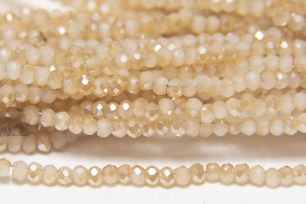 Caramel Lustre Dark Cream Size 11/0 Micro Crystals