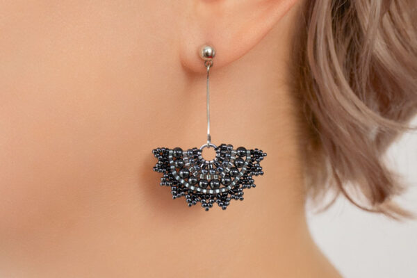 Nightshade Chantilly Beaded Earrings Kit - Image 2