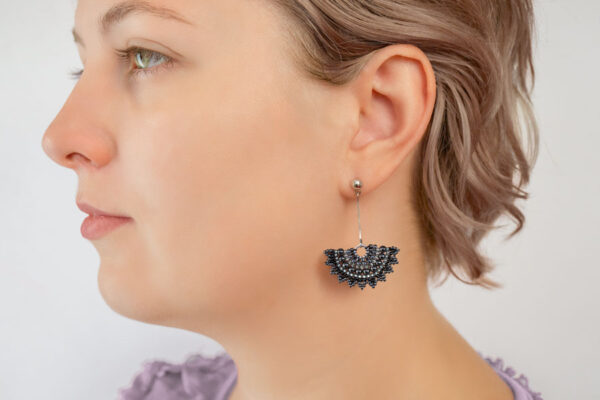 Nightshade Chantilly Beaded Earrings Kit