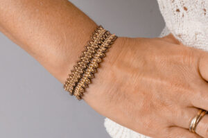 Golden Glow Chantilly Beaded Bracelet Kit