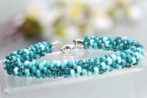 Emerald Ocean Holiday Bracelet Kit Includes Instructions