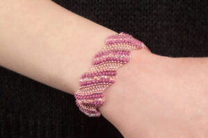 Raspberry Ripple Crystal Rhythm Bracelet Kit